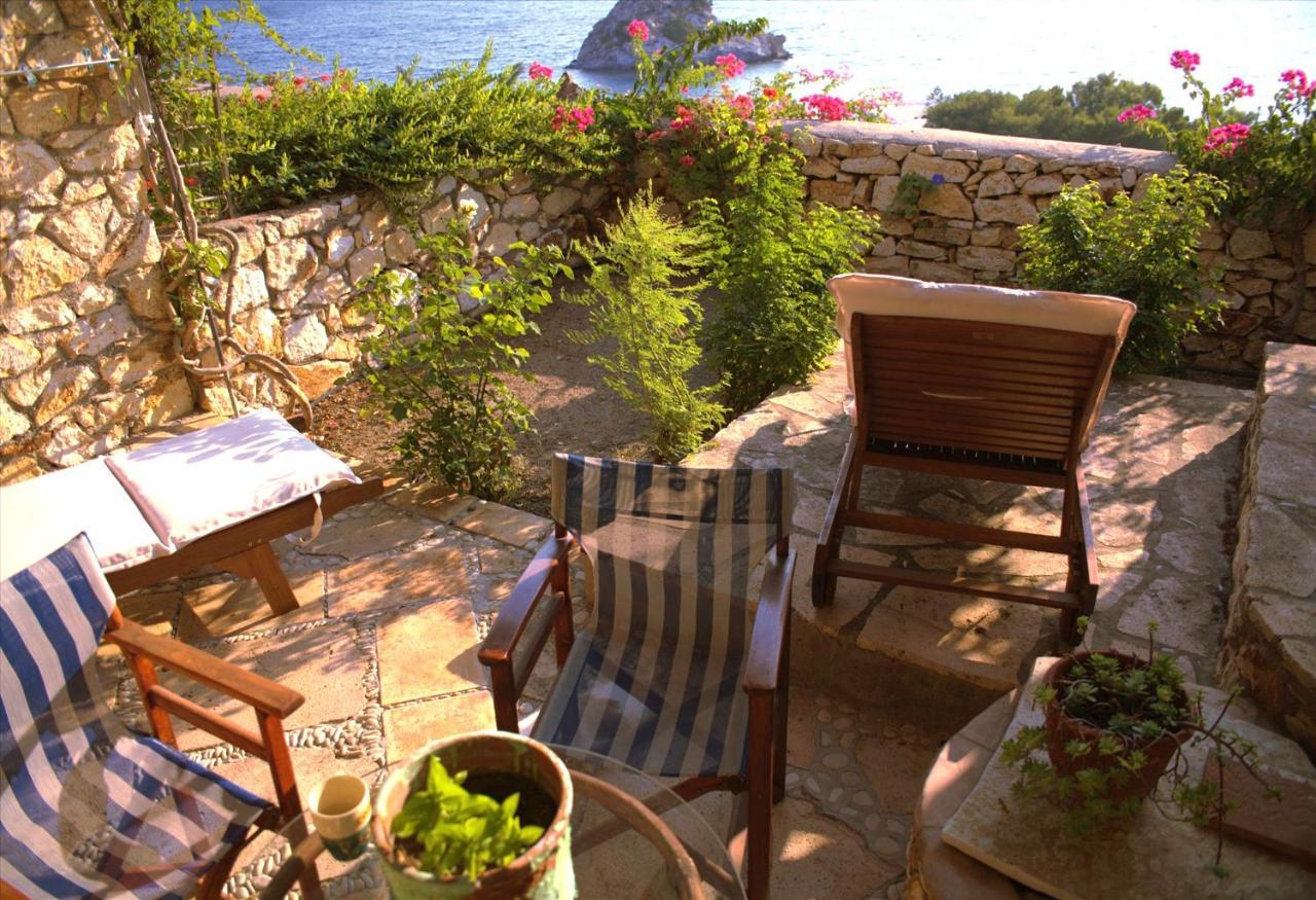 Eirini Luxury Hotel Villas Grikos Bay  Exterior foto